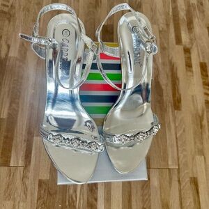 Carrini Elegant Silver Strappy Heels
